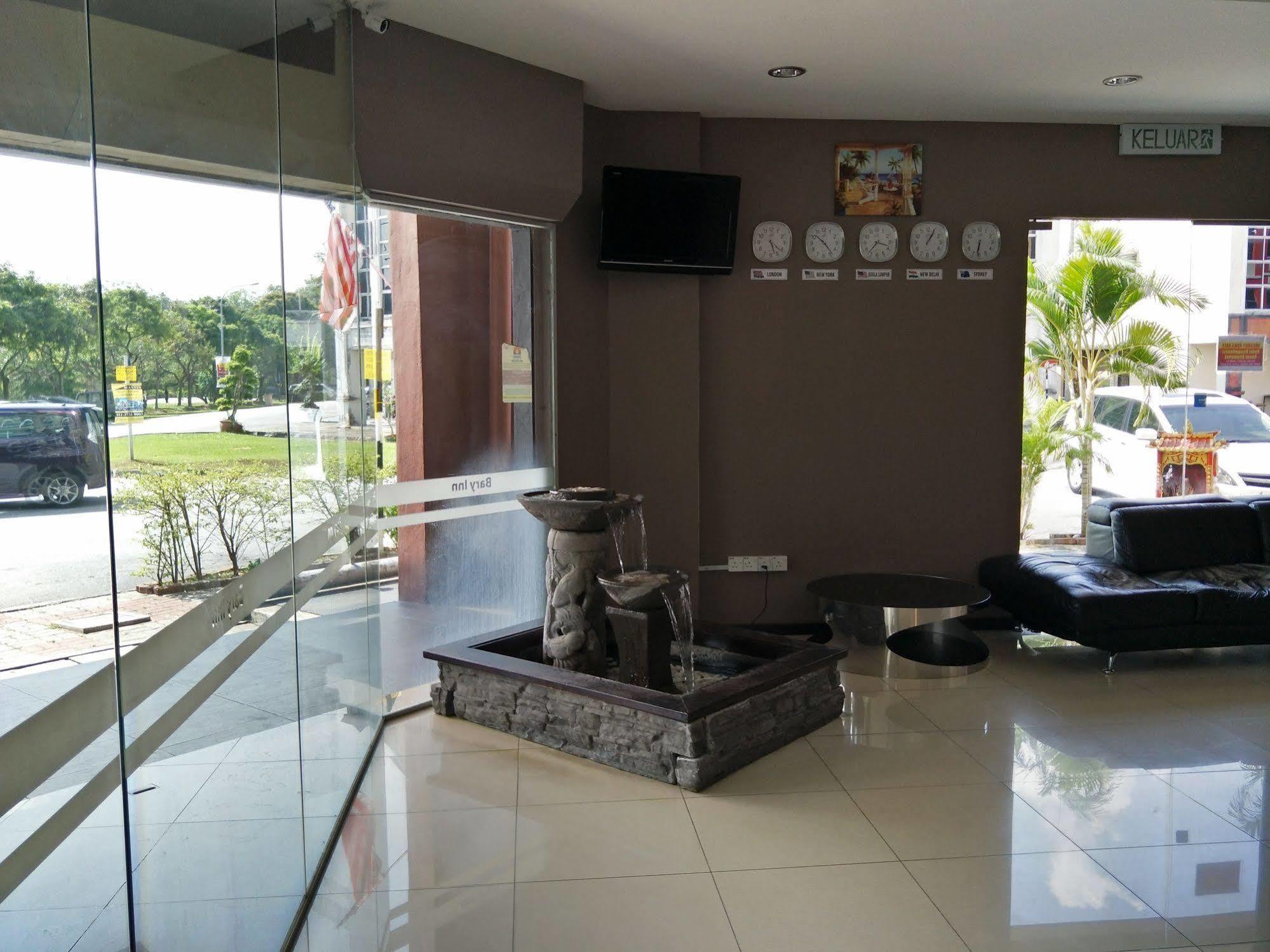 Bary Inn, Klia & Klia2 - 24 Hours Free Airport Pick-Up เซปัง ภายนอก รูปภาพ