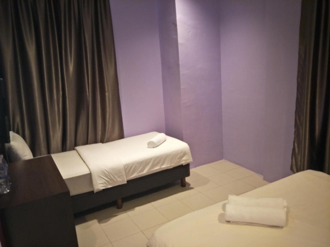 Bary Inn, Klia & Klia2 - 24 Hours Free Airport Pick-Up เซปัง ภายนอก รูปภาพ